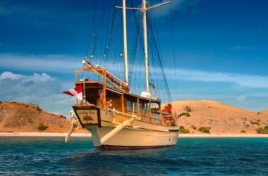 si datu bua aft deck from the water