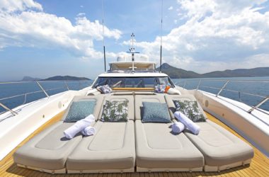 luxury yacht settlement