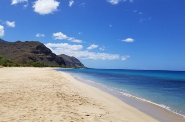 Sandy beach on Oahu, Hawaii