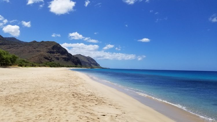 Sandy beach on Oahu, Hawaii